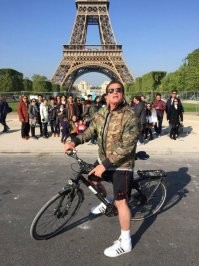 20 знаменитостей, которые ворвались в чужой кадр и сделали его незабываемым