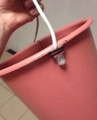 Пустое носить пойдёт. Я линолеум связал старой утпшкой, килограмм 5 рулончик, порвалась.