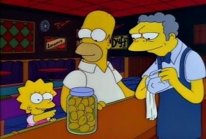 Меня всегда маринованные яйца удивляли))