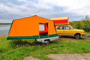 Это не ретро, а выезд на природу в стиле СССР.