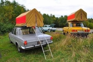 Это не ретро, а выезд на природу в стиле СССР.