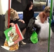 Видно часто ездит на метро с вороном, раз карикатуру сделали.