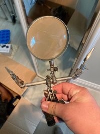 Димон, завязывай уже с гугл-переводчиком. уж что-что, а эту хрень у на каждый знает как "третья рука"