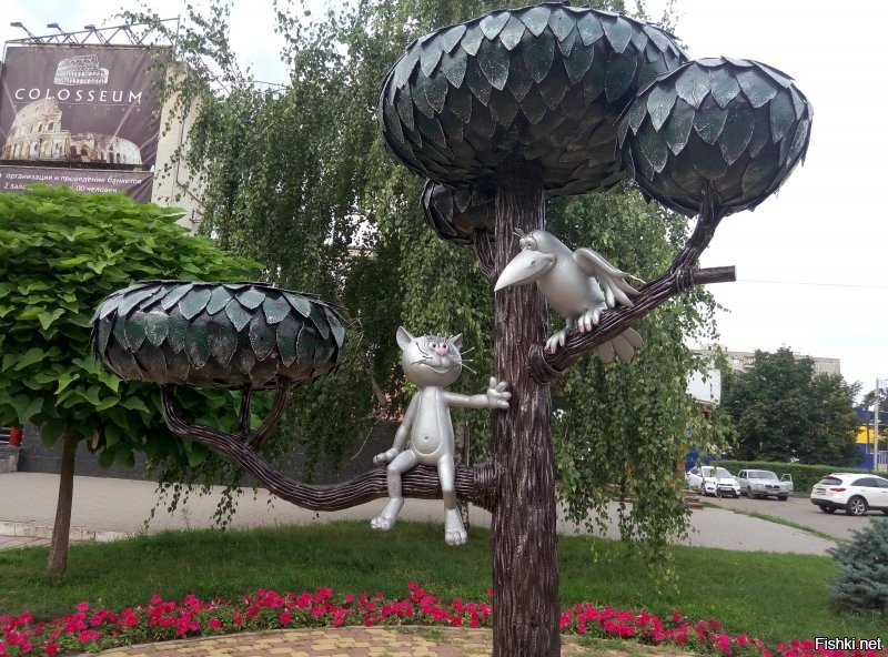 Попов бомбит - уже хорошо. Как произведение современного искусства даже круче котёнка с улицы Лизюкова.