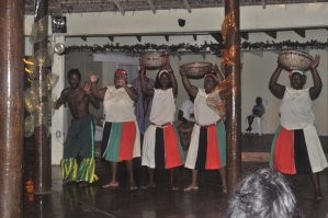 Скорей всего да. Я сам про них узнал не из интернета, а когда был в Гондурасе. Два человека стали говорить на неизвестном мне языке. Я и поинтересовался. Мне и рассказали.
Часть из них, в свободное от работы время, как оказалось, выступают перед туристами.