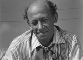 Евгений Евстигнеев стал известен в 38 лет после роли Дынина в фильме "Добро пожаловать или  Посторонним вход воспрещён"