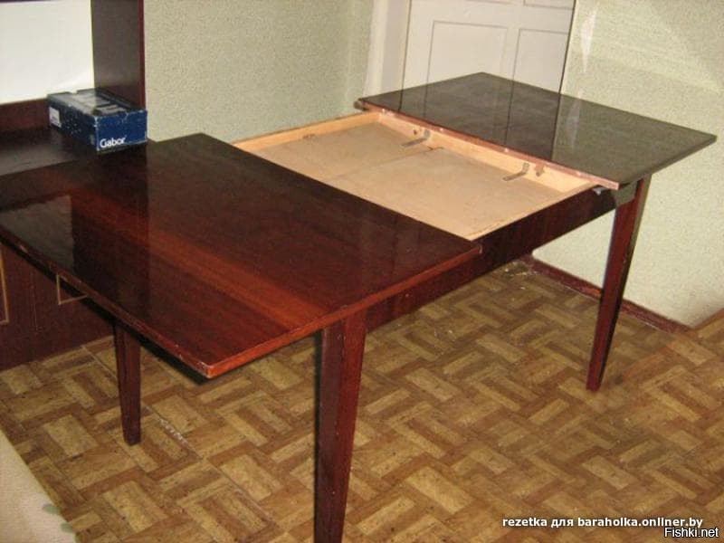 Куплю стол обеденный б у. Стол раздвижной полированный. Советский раздвижной стол. Советский раскладной стол. Советский полированный раскладной стол.
