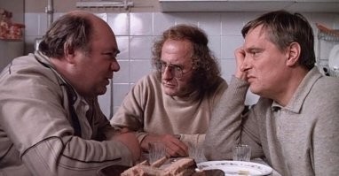 Реплики Леонова из этой сцены часто употребляю на застольях.