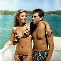 «Ах, милый Володя! Я гуляю по Парижу…»