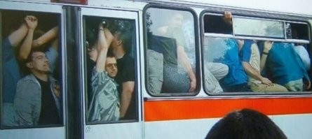 Сейчас уже нет, а раньше было нормой.