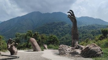 СМИ врут. В оригинале выглядит так.