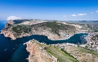 ЭПРОН был создан для подъема "Принца", отработал и ничего не нашел. Однако руководители ЭПРОНа не были ни расстреляны  их даже не наказали. А у молодой Советской Республики откуда-то нашлись большие деньги на индустриализацию страны. Но это только мои домыслы.