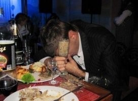 с абамой что?с собаками?ссудьей и шерифом?автор не кури,гребаный стыд это к примеру вот