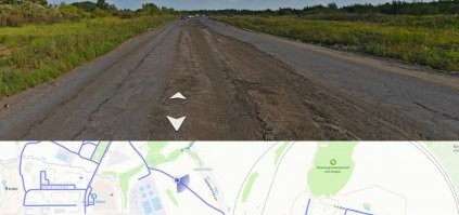 Автор, вы в Москве живете?
Если да, то МКАД наверно знаете. Видели в каком он состоянии? В некоторых местах колея чуть ли не по колено, уже два раза замечал искры когда авто брюхом или подвеской задевала асфальт. Ямы будем обсуждать? 
Вы немного слукавили (матом не буду говорить), когда показали какие то проселочные дороги хрен знает где. Возьмите их МКАДы и сравните с нашим, вот тогда сравнение будет нормальным.