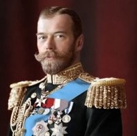 А вот и главный герой. Как Верховный главнокомандующий, нес всю ответственность за поражение. Просранная Русско-Японская война - одна из причин, из за которой большевики очень хотели расстрелять этого суслика.