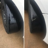 Даже нормальная резина (а тут она почти нормальная) станет такой после поездки по разлитому дорожниками битуму. А битум льют на дорогу как "грунтовку" перед укладкой новой асфальтовой рубашки.

Так что весь косяк - проехал по подготовленной к укладке полосе...