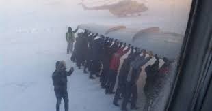 Можно ещё при этом самолёт толкать...