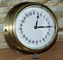 Часы на подводной лодке