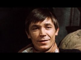 Скульптура-невидимка «I am» продана за 15 тысяч евро (1 334 000 рублей)