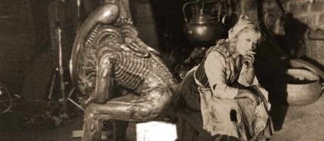 Забавные закулисные фотографии, которые выглядят как древние интернет-мемы