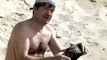 Преступник попытался совершить дерзкий побег из полицейской "Буханки"