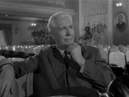 Последняя фотка на Бибикова Бориса похожа...