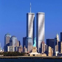 Нью Йорк, Башни-близнецы. Разрушены в 2001 году американскими спецслужбами, чтобы можно было развязать войну против мирового терроризма и колонизировать Ирак и Афанистан.