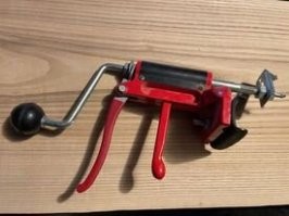 Это чьё? А главное - что?