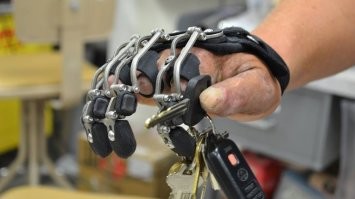 Демотиваторы: приятные картинки на злободневные и вечные темы