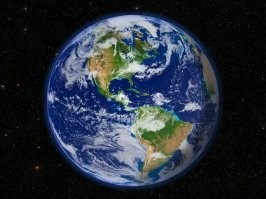 Ну, не скажите. Если Земля повёрнута Америками, то это около одного лярда. А ежели другой стороной, то 6,8 лярдов. Почуствуйте разницу.