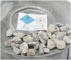 У нас неподалёку была стройка и рабочим привезли бочку карбида. Рабочие её открыли и ушли на обед. Мы тогда очень хорошо пополнили свои запасы