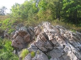 Белая река, капли о былом, 
ах, река-рука, поведи крылом...
Бывал в этих местах 3 раза, сплавлялся.
Места красивые очень.