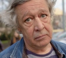 К чему такая суровость? Мягче надо относиться к людям, мягче...