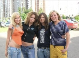 Возможно уже поздние 90е или начало 00х, но пусть будут)