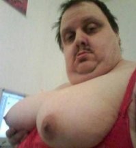 а вот и сам хозяин авто