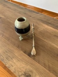 Ну во первых калАбас, во вторых "трубочка, чтобы..." - бомбилья.