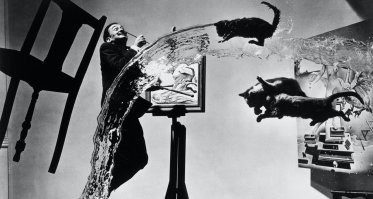 у дали лучше постановка получалась :)