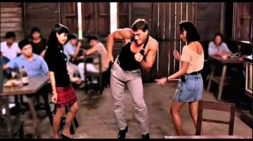 40 человек, которых фотографы застигли в самых нелепых позах