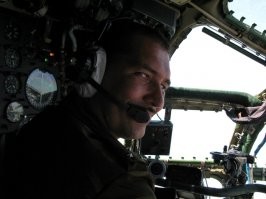 На Ан-30 вообще пассажиров не возят. Я на нём верой и правдой десять лет штурманил.