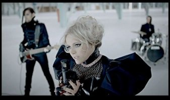 10 раз, когда футуристическая мода действительно дотянулась до звёзд