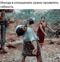 Интересно,сколько раз он получал жбаном по жбану,пока научился так уклоняться?