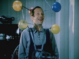 ТОП-7 "адских" машин и костюмов советской фантастики: кто придумал это чудо