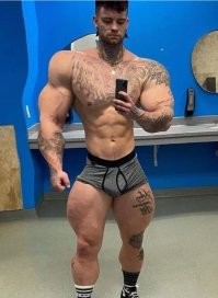 а вот тут реально проблема!
согласно теории ОТО масса искажает пространство к себе, а не отталкивает!
вывод - чудо из антиматерии!
или долбо...ёб.