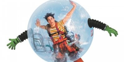 Скоро, очень скоро будем ходить в костюме человека-пузыря.
Ну а пока ,можно бюджетный вариант.