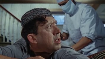 Теория заговора в действии или необъяснимый побочный эффект вакцины от коронавируса?