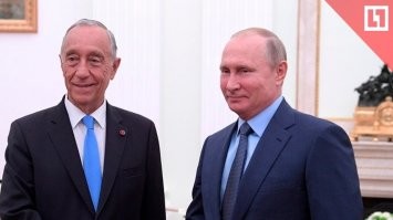 Ну... с Путиным он встречался, значит не совсем пустое место.