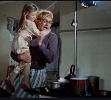 Снотворное было для неугомонной Леночки!