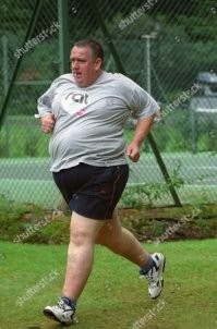 Мужу надо срочно вес до 59 скидывать к возвращению жены... )