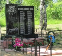 для меня самые душевные памятники погибшим выглядят по другому