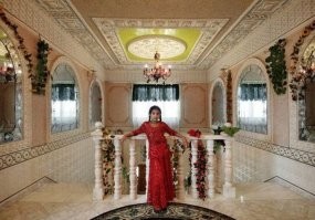 вы точно знаете что они являются кочевым народом©
- Кочуете?
- Да... Потихоньку...